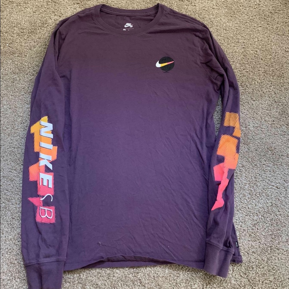 Men’s Nike long sleeve t shirt